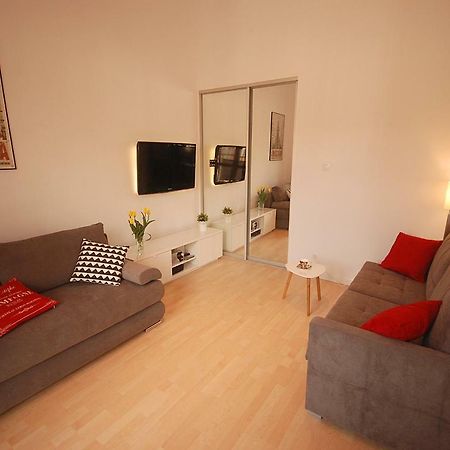 Nowy Apartament Wilcza Varsó Kültér fotó