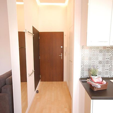 Nowy Apartament Wilcza Varsó Kültér fotó