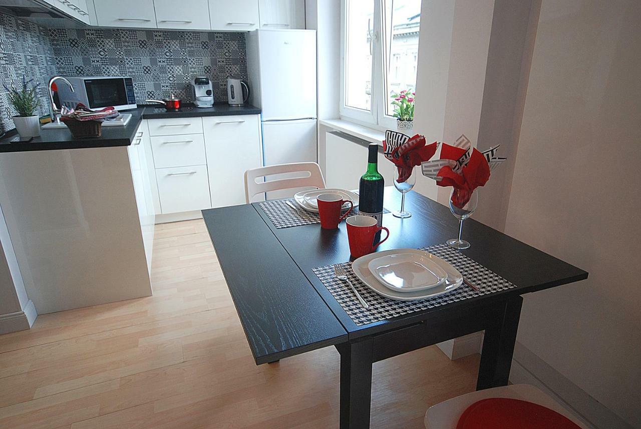 Nowy Apartament Wilcza Varsó Kültér fotó