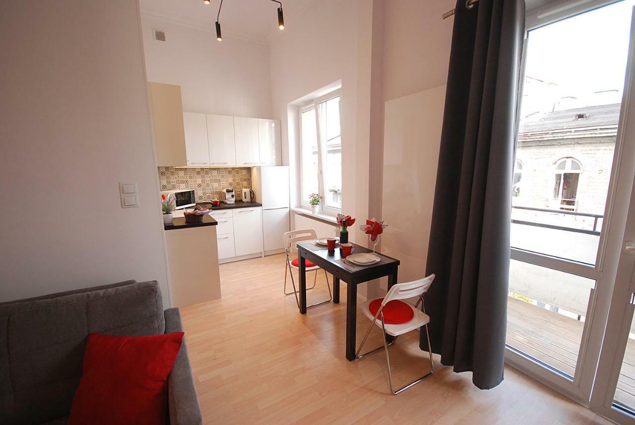 Nowy Apartament Wilcza Varsó Kültér fotó